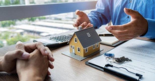 How Data Rooms Help Investors Manage Portfolio Risk in Commercial Real&nbsp;Estate